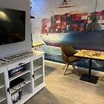 Bootshaus * Куксхафен